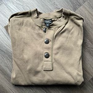 Filson Women’s olive taupe Henley - Medium